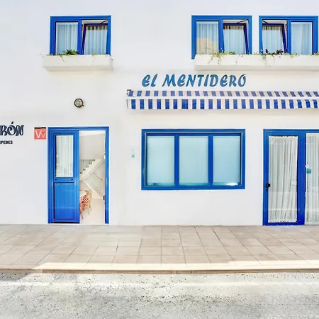 לינה וארוחת בוקר El Patron Casa De Huespedes Cotillo